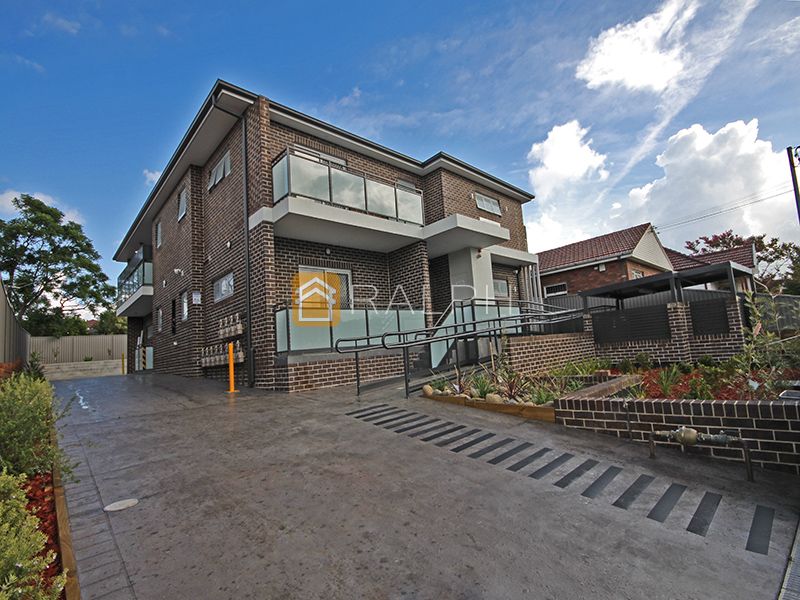 1 bedrooms Studio in 9/8 The Boulevarde LAKEMBA NSW, 2195