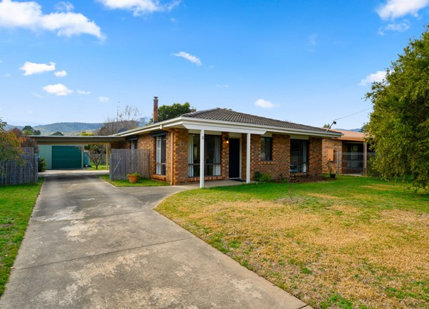 3 Chandler Court, Porepunkah VIC 3740