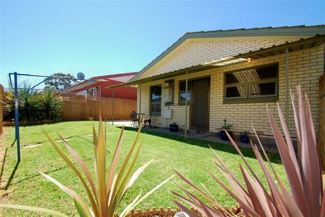 2 bedrooms Apartment / Unit / Flat in 3/25 McMahon Road MORPHETT VALE SA, 5162