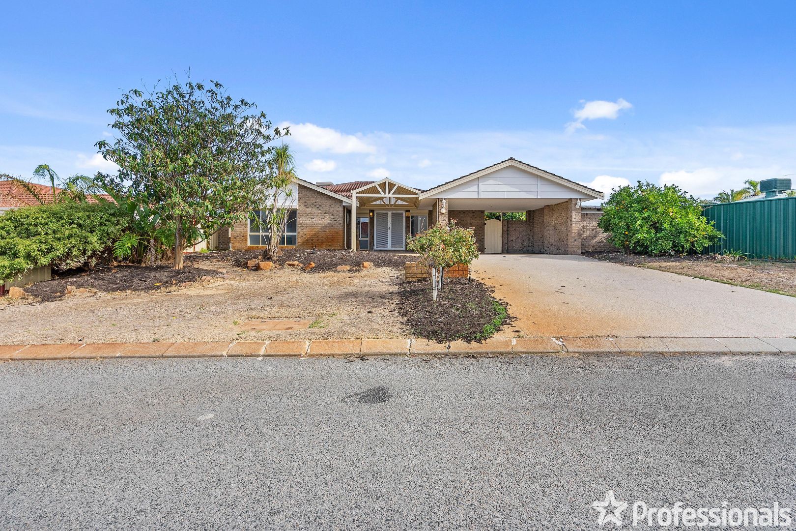 4 Melita Mews, Ballajura WA 6066, Image 2