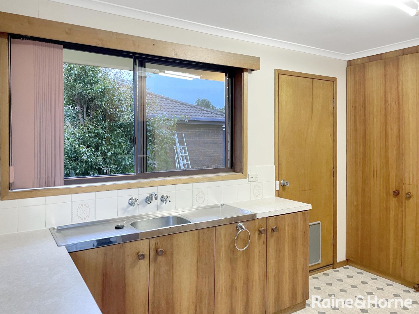 1/31 Riverdowns Drive, Margate TAS 7054, Image 2