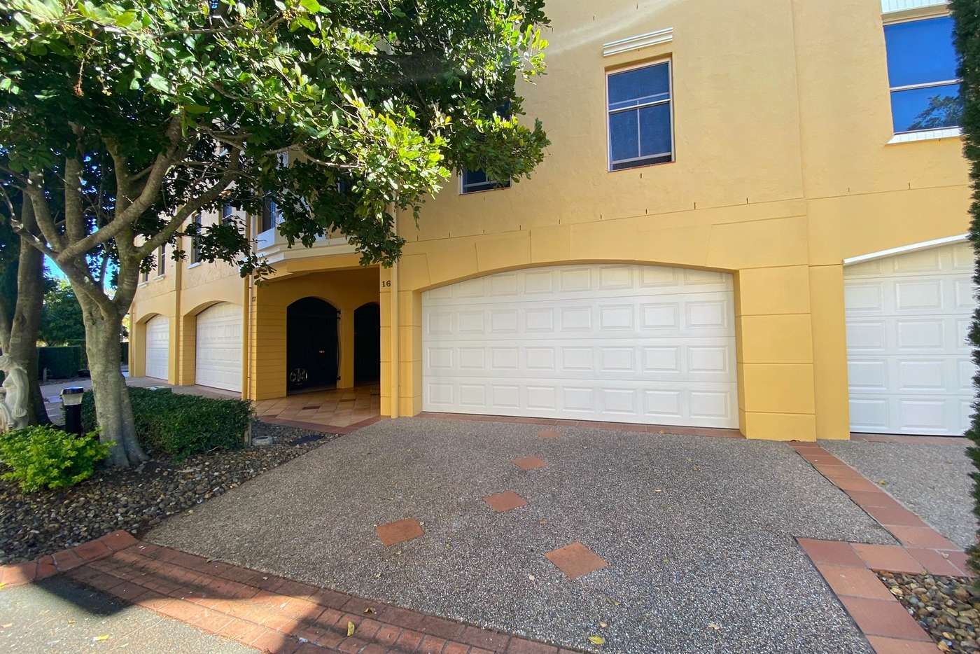 3 bedrooms House in 16/14 Pendraat Parade HOPE ISLAND QLD, 4212