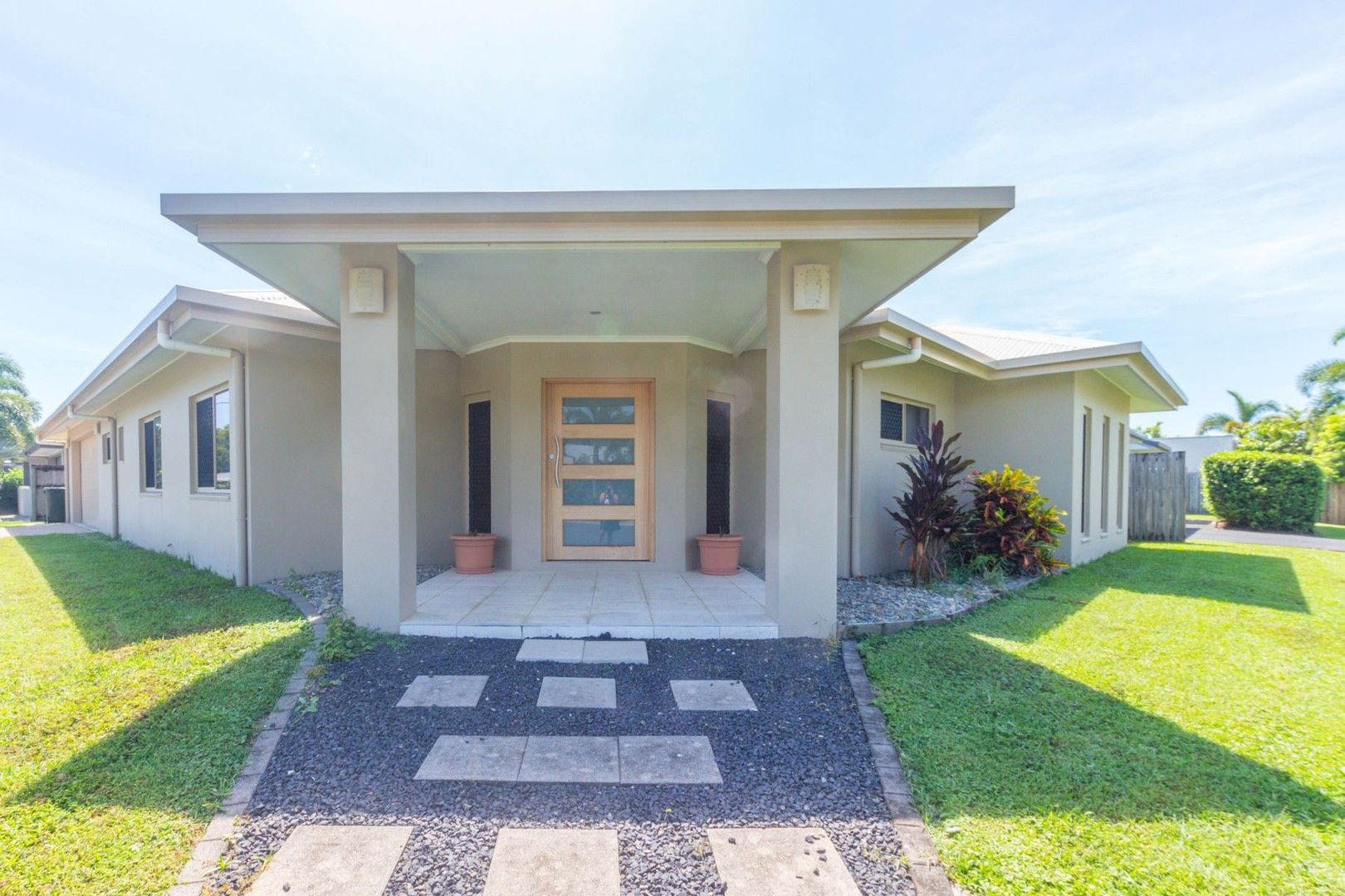 4 bedrooms House in 25 Fossilbrook Bend TRINITY PARK QLD, 4879