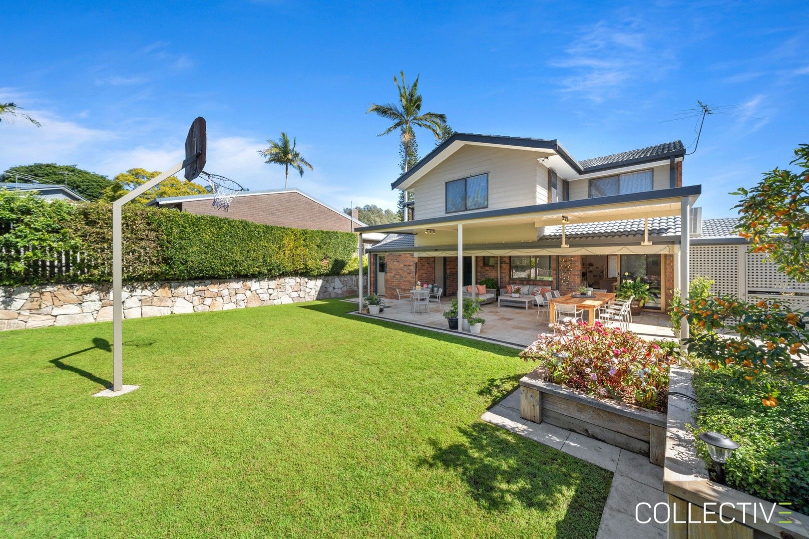 5 bedrooms House in 4 Welland Street THE GAP QLD, 4061