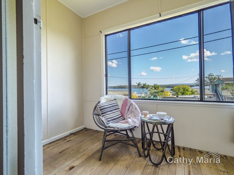 8 Kenilworth Street, Mannering Park NSW 2259, Image 1