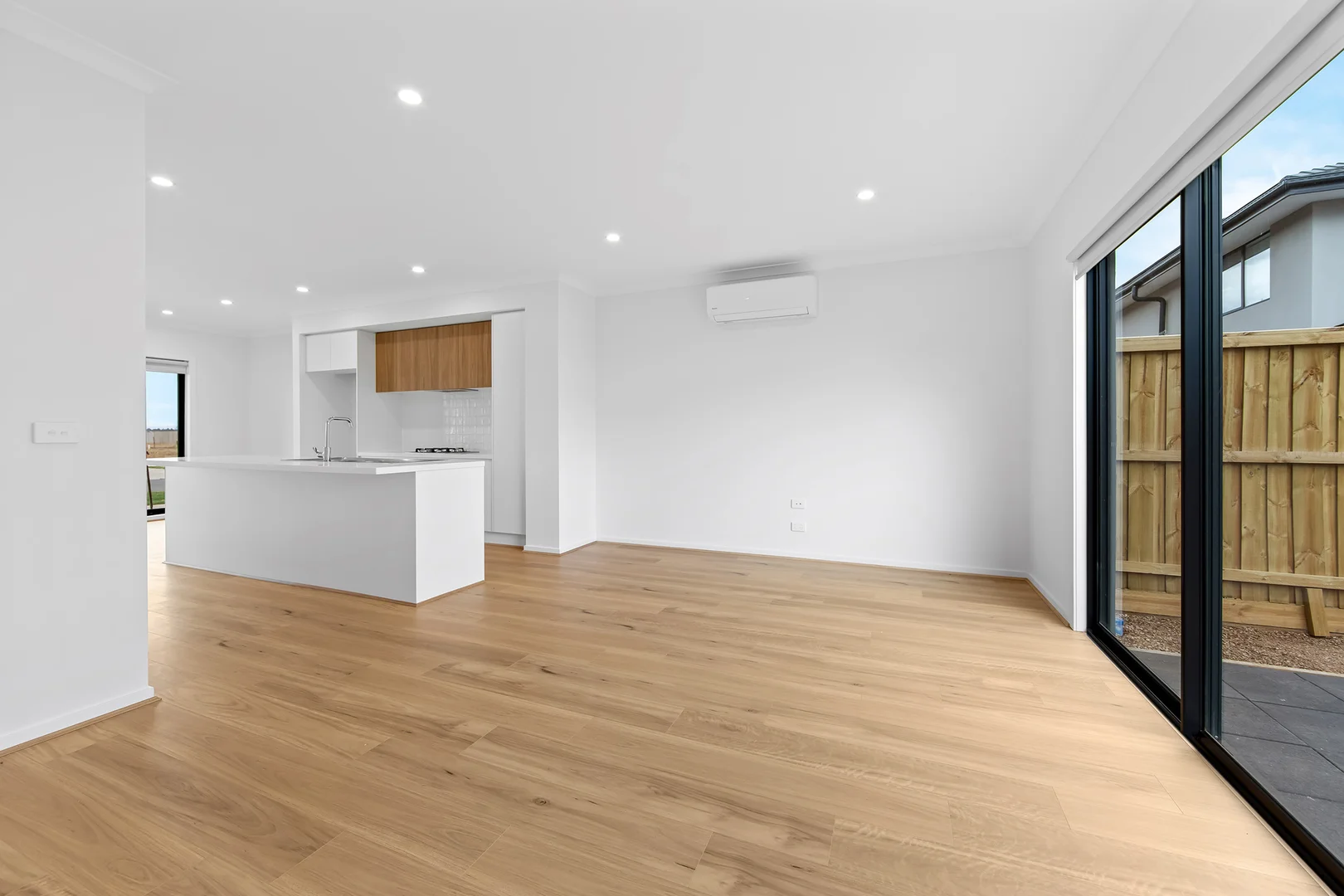 Additional image 5 of 40 Deanside Drive, Deanside VIC 3336