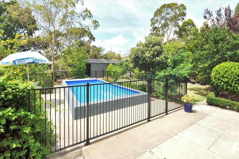 27 Bellevue Drive, Bellevue Heights SA 5050, Image 1