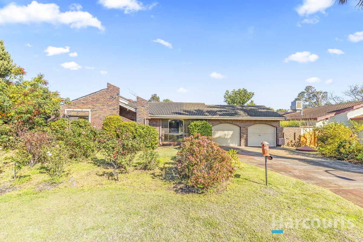 3 bedrooms House in 13 Beresford Place LEEMING WA, 6149