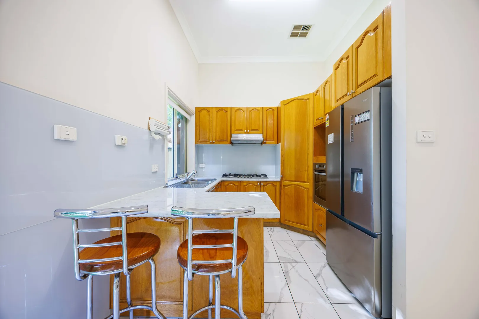 Spacious Two-Storey Townhouse  Bigger Than a House! – pohled 2