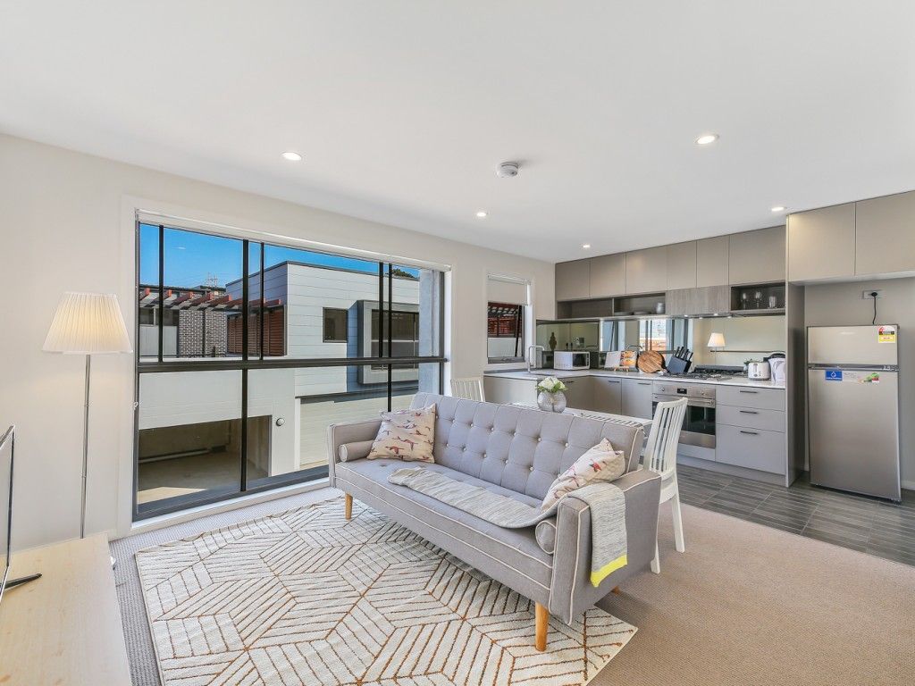 1 bedrooms House in 145A Rouse Road ROUSE HILL NSW, 2155