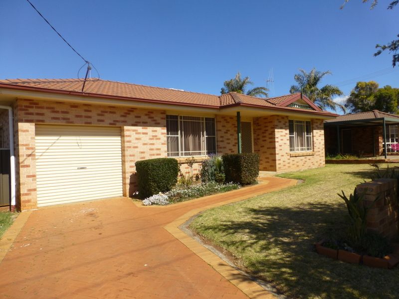 3 Guillan Place, Parkes NSW 2870, Image 0