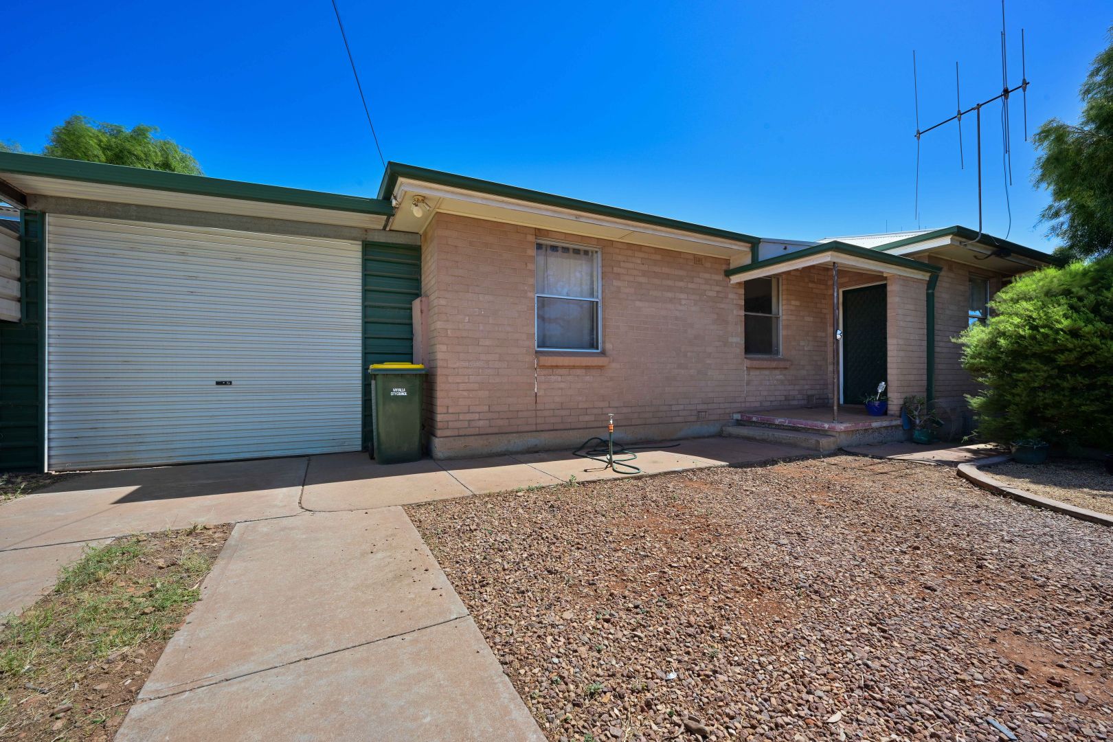 35 Hutchens Street, Whyalla Stuart SA 5608