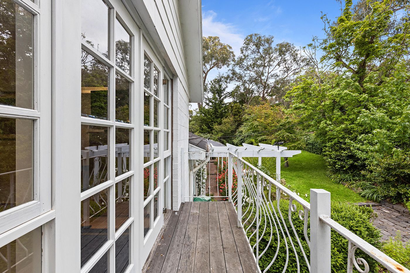 11-13 Edinburgh Road, Lilydale VIC 3140, Image 2