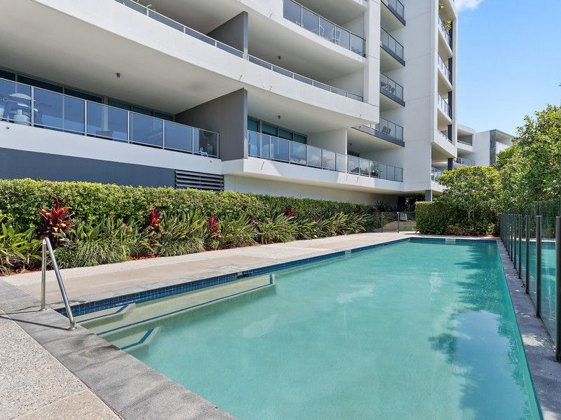206/41 Harbour Town Drive, Biggera Waters QLD 4216, Image 0