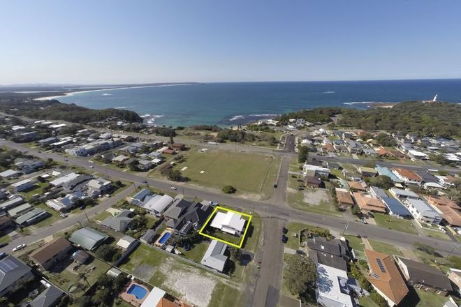 Picture of 51 Soldiers Point Drive, NORAH HEAD NSW 2263