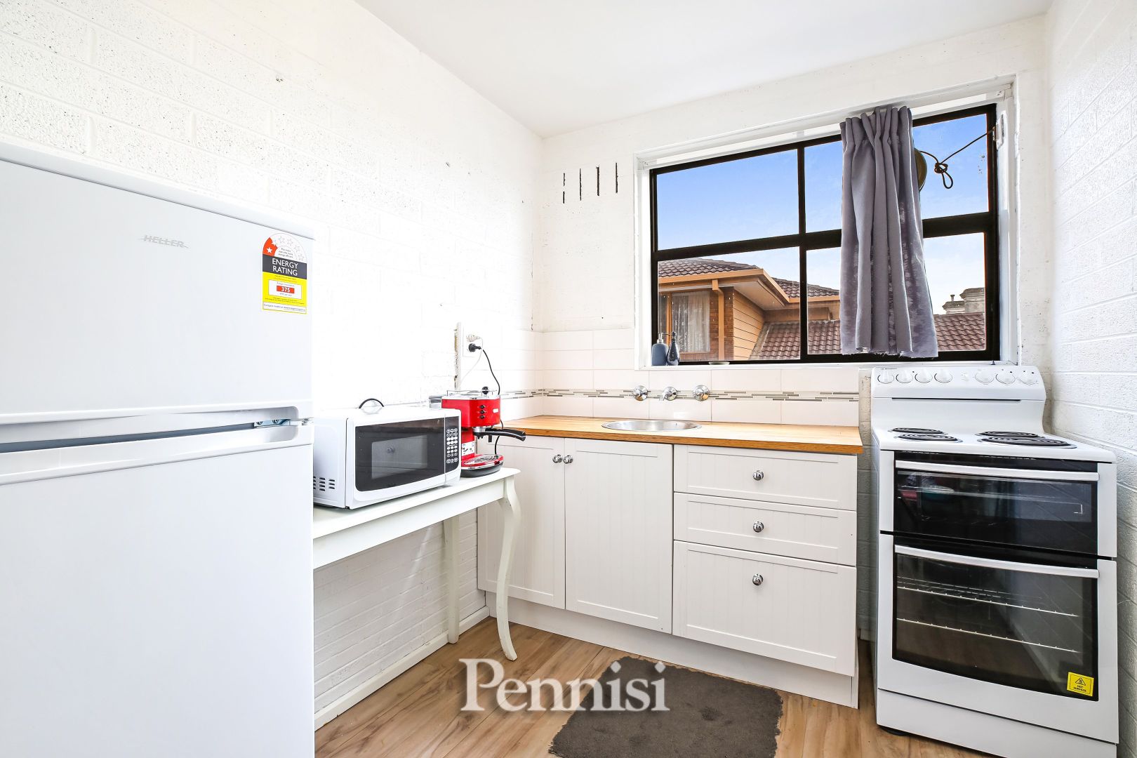 8/15 Shaftesbury Street, Essendon VIC 3040, Image 2