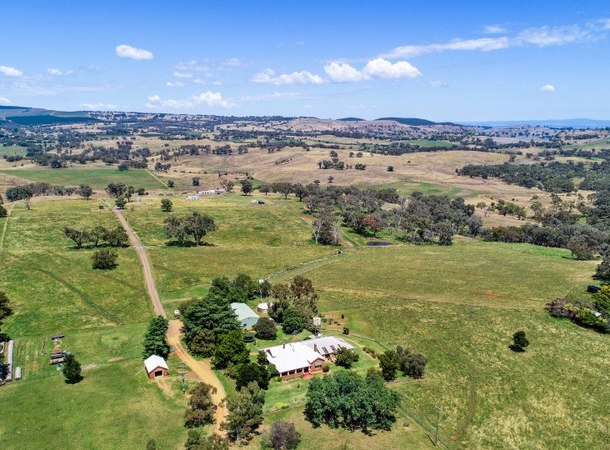 1549 The Escort Way , Borenore NSW 2800