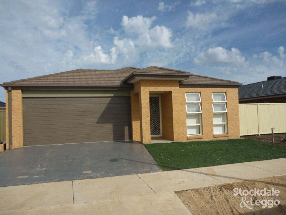 4 bedrooms House in 11 Yanchep Street SHEPPARTON VIC, 3630