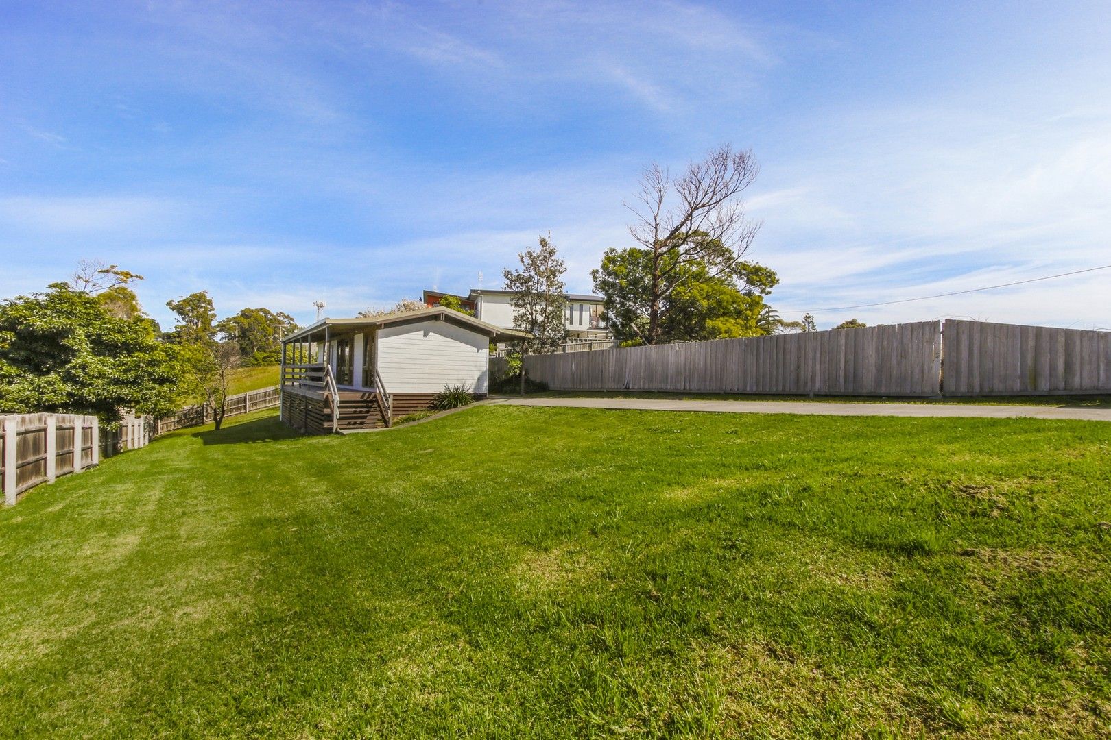 9 Point Road, Lakes Entrance VIC 3909, Image 0