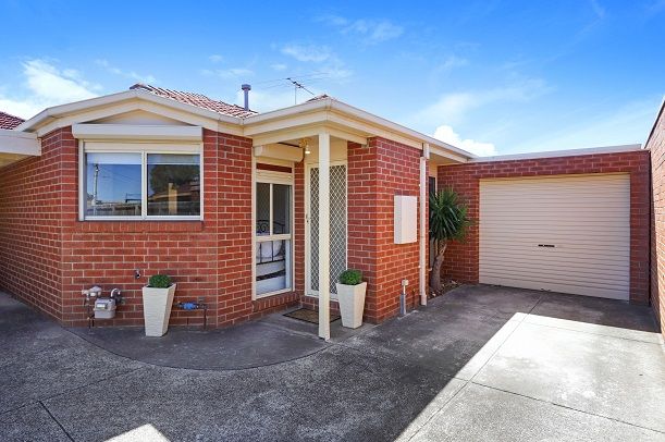 2/11 Pearce Court, Altona Meadows VIC 3028, Image 0