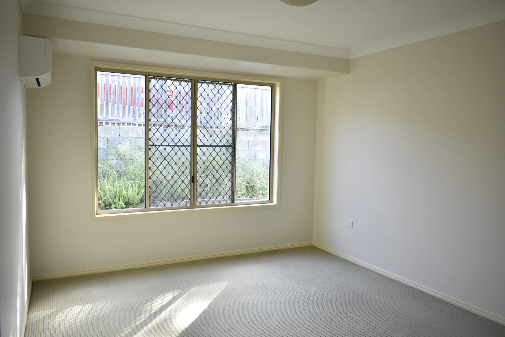 Additional image 5 of 217A Auckland Street, South Gladstone QLD 4680