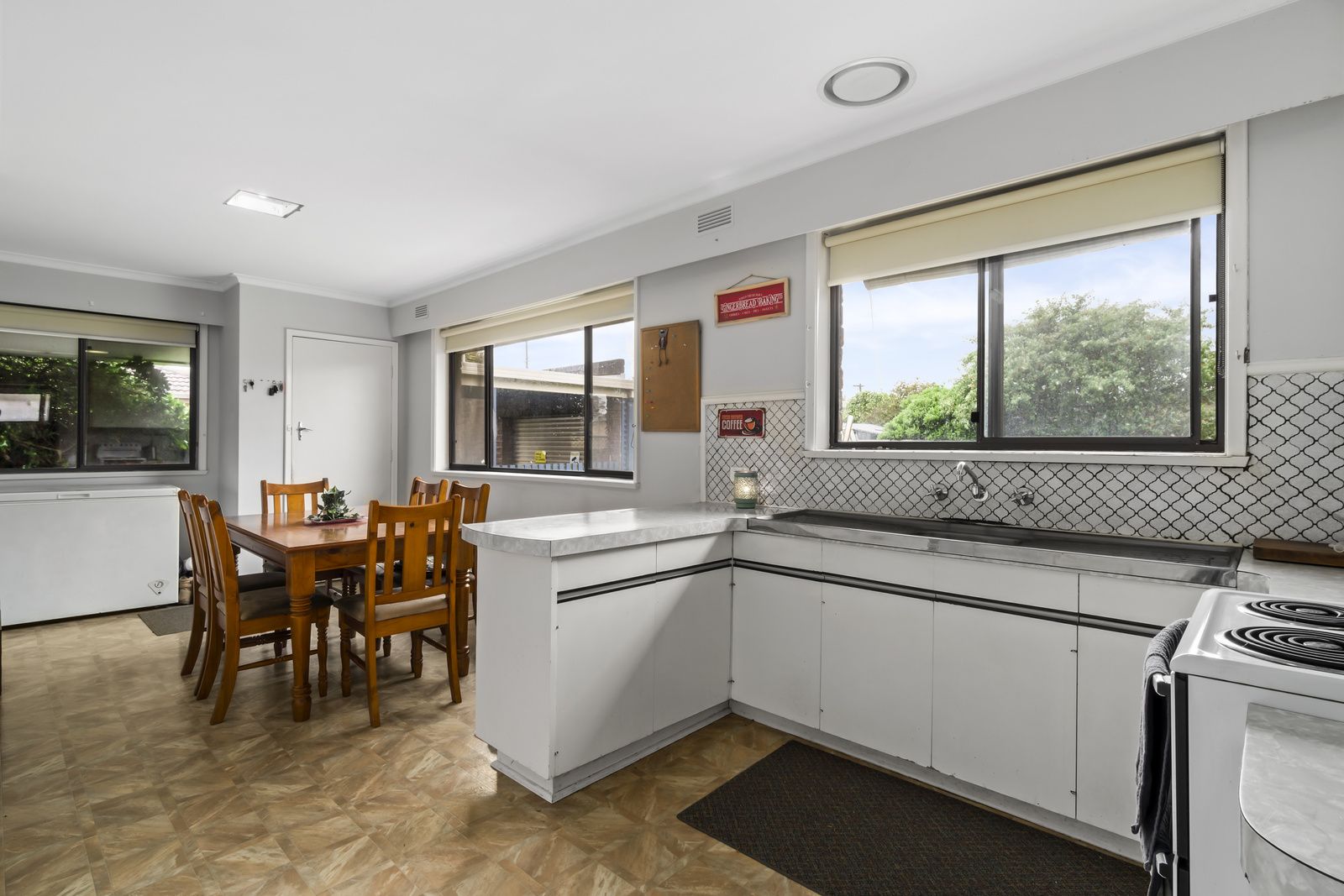 2 Batson Crescent, Elliminyt VIC 3250, Image 1