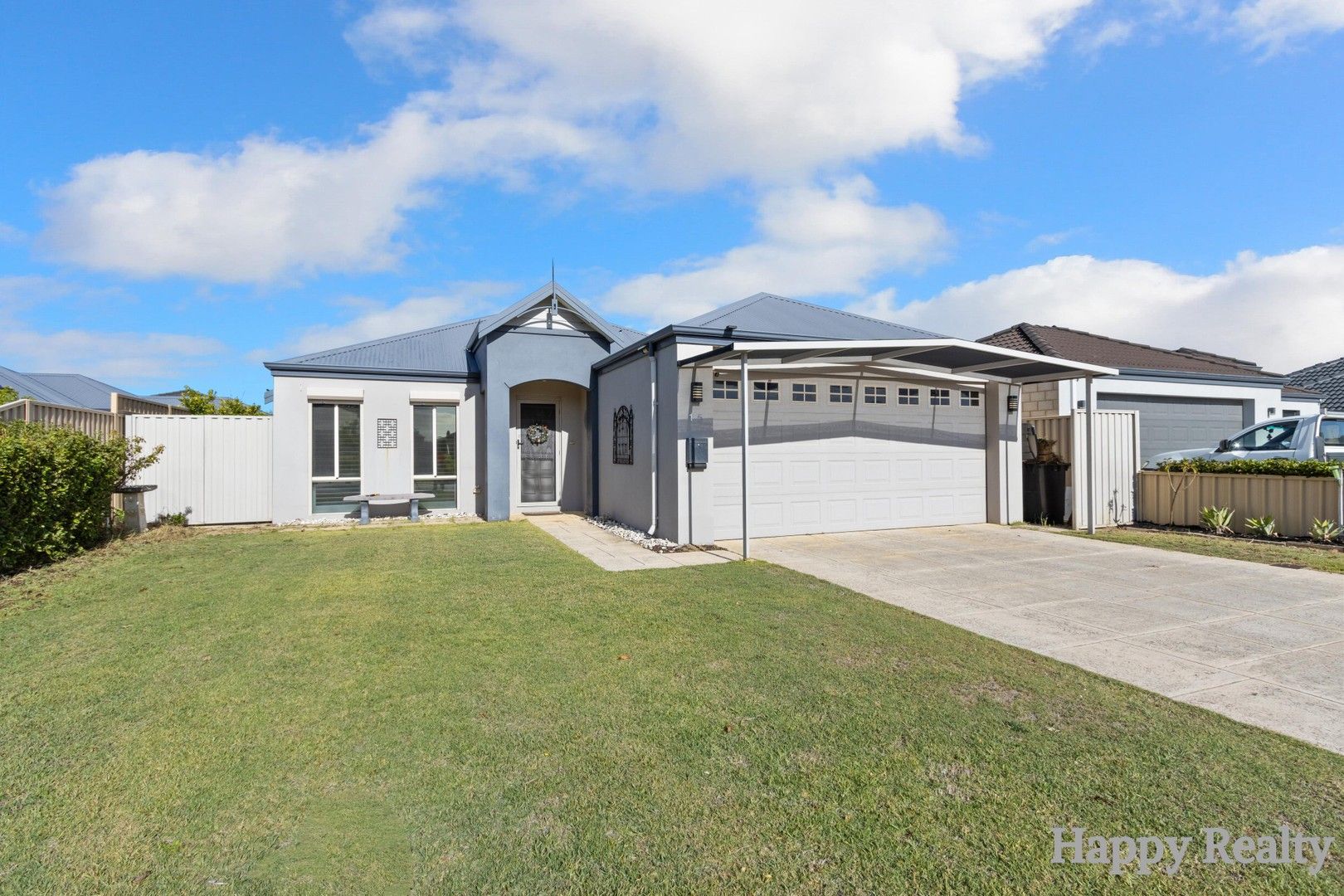 3 bedrooms House in 15 Tarn Drive CANNING VALE WA, 6155