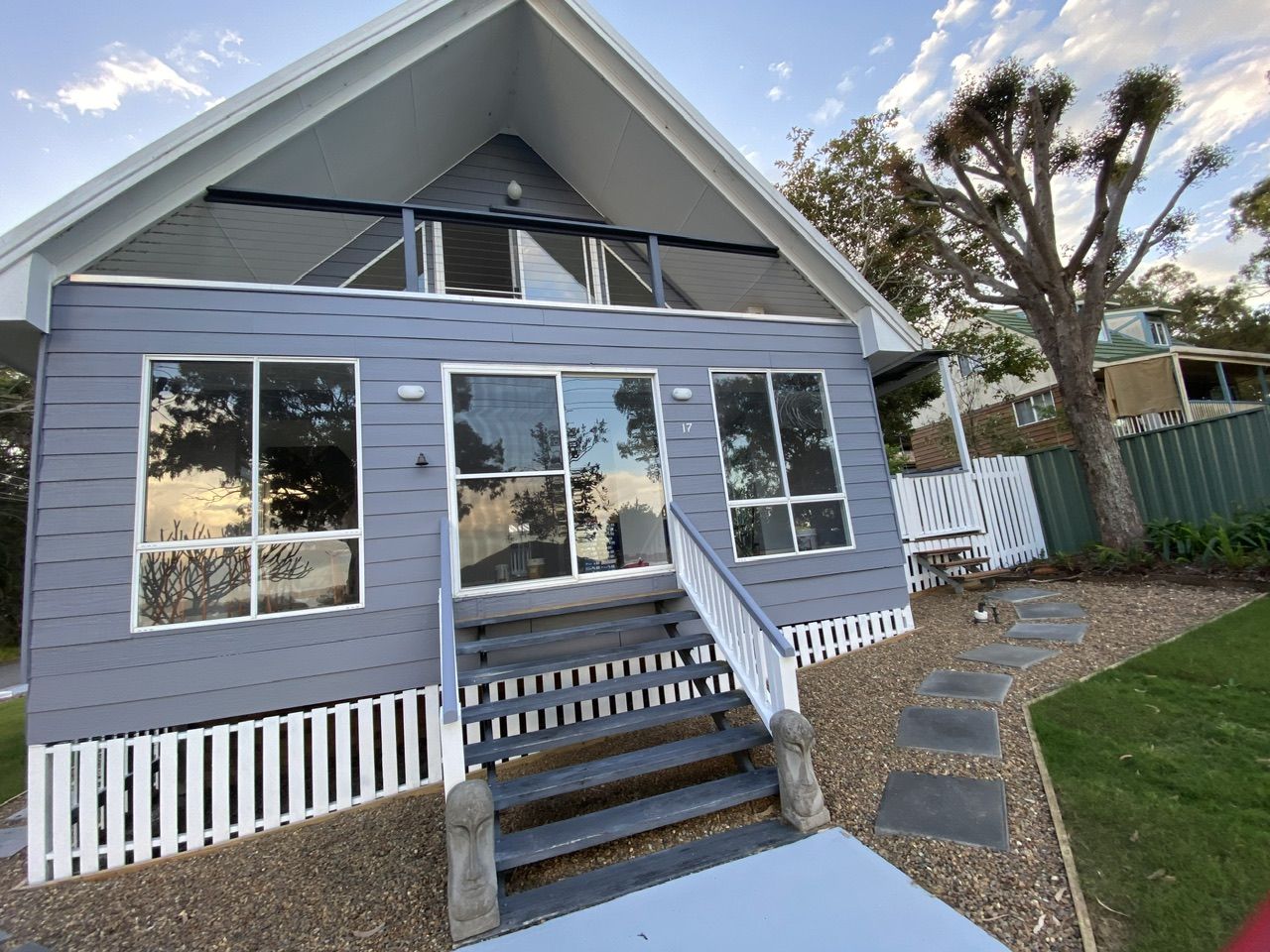 3 bedrooms House in 17 Koonwarra Parade MACLEAY ISLAND QLD, 4184