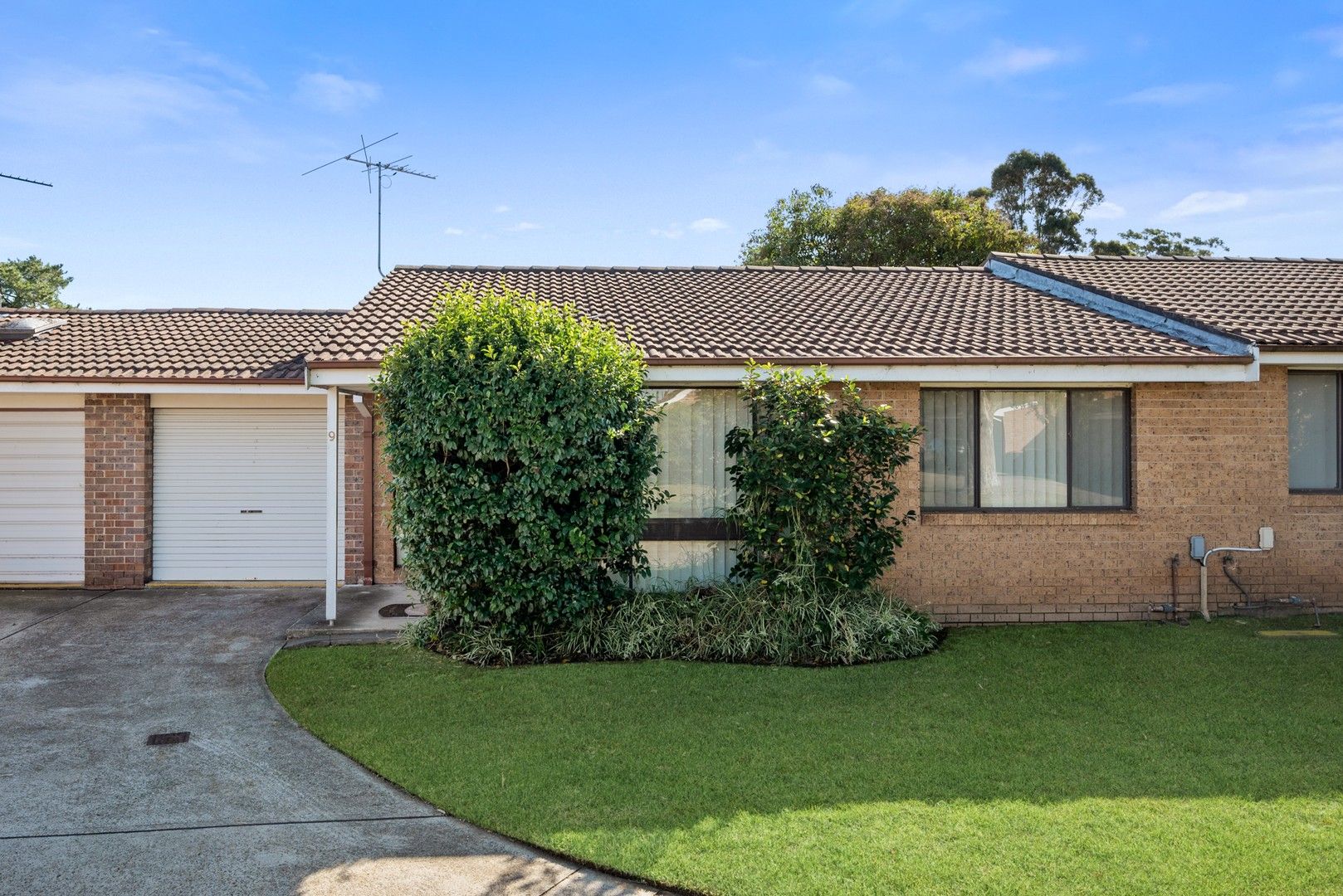 9/201-207 Harrow Road, Glenfield NSW 2167, Image 0