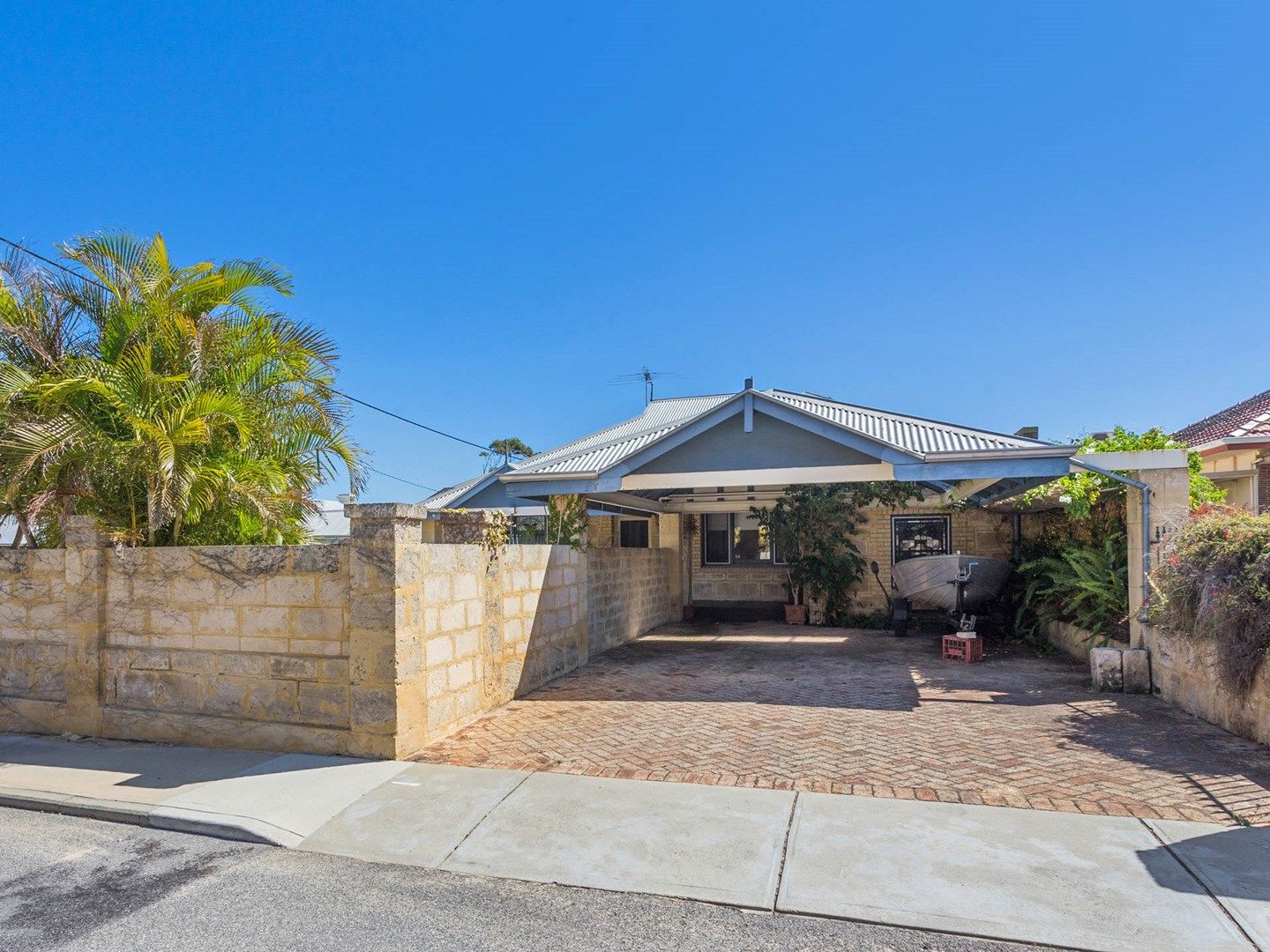 21 Trafford Street, Beaconsfield WA 6162, Image 1