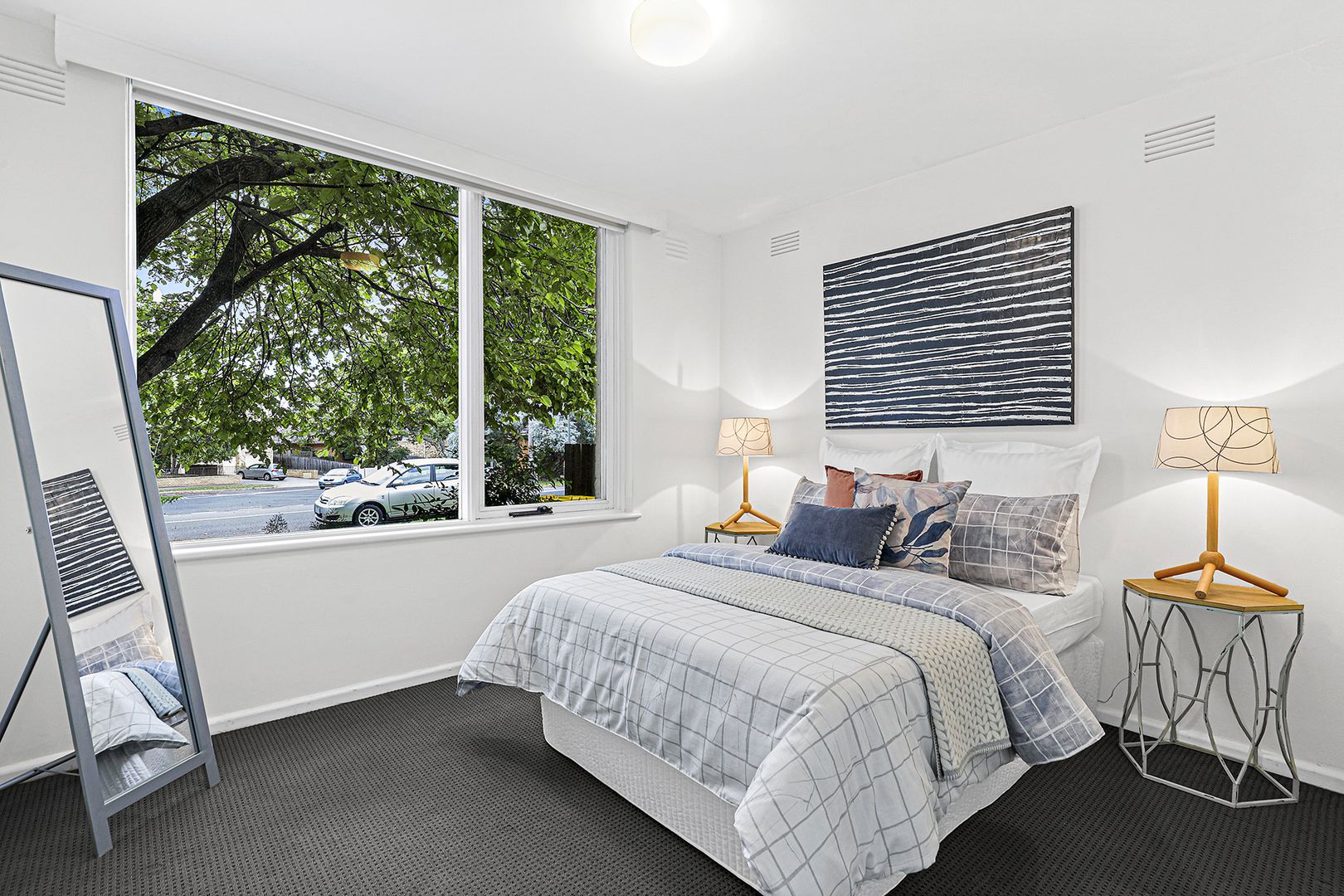 1/125 Locksley Road, Ivanhoe VIC 3079, Image 2