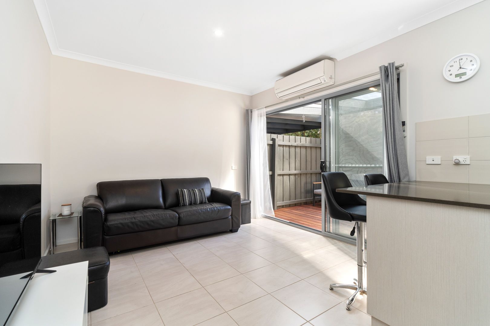 5 Oasis Court, Carrum Downs VIC 3201, Image 2