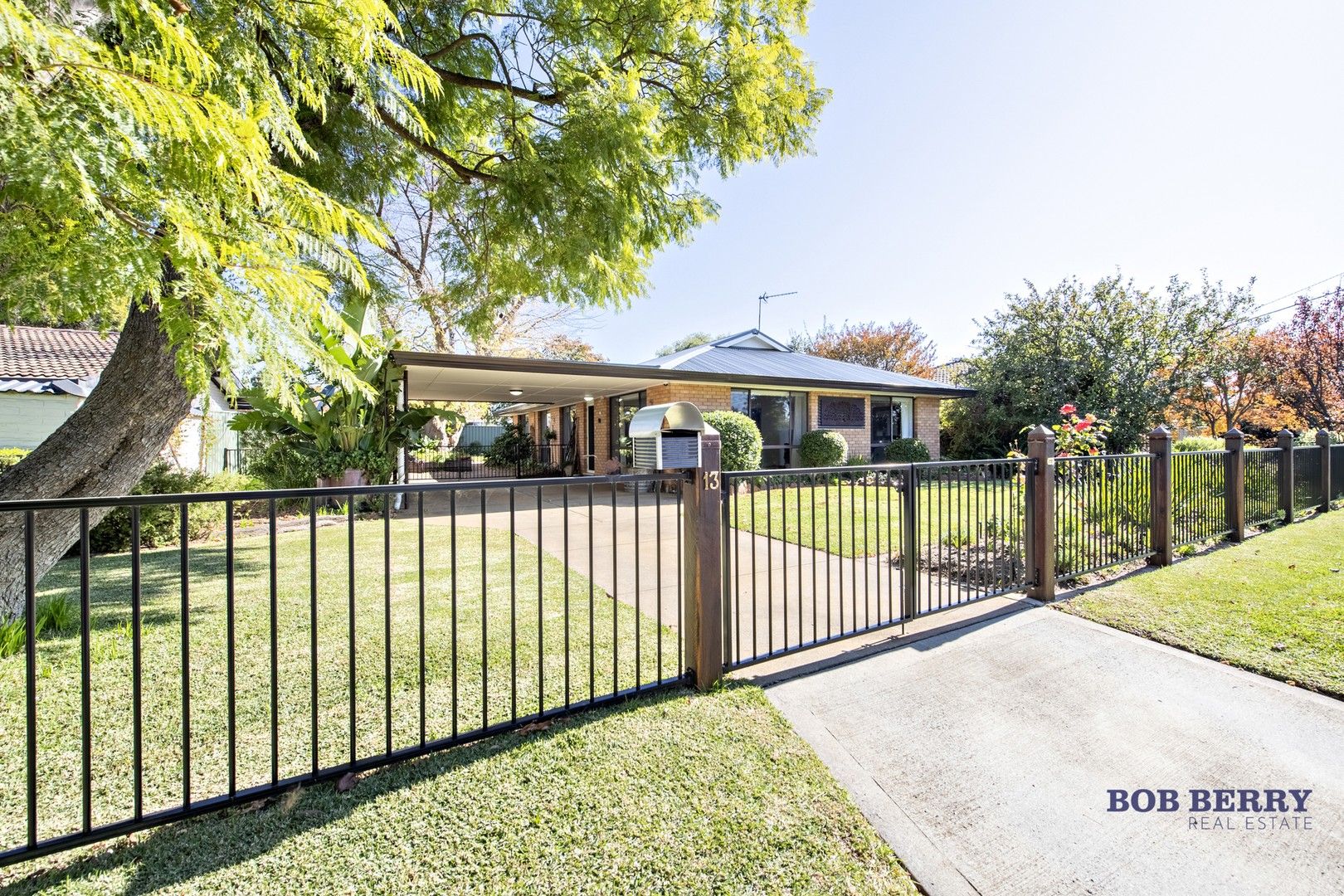 13 Margaret Crescent, Dubbo NSW 2830