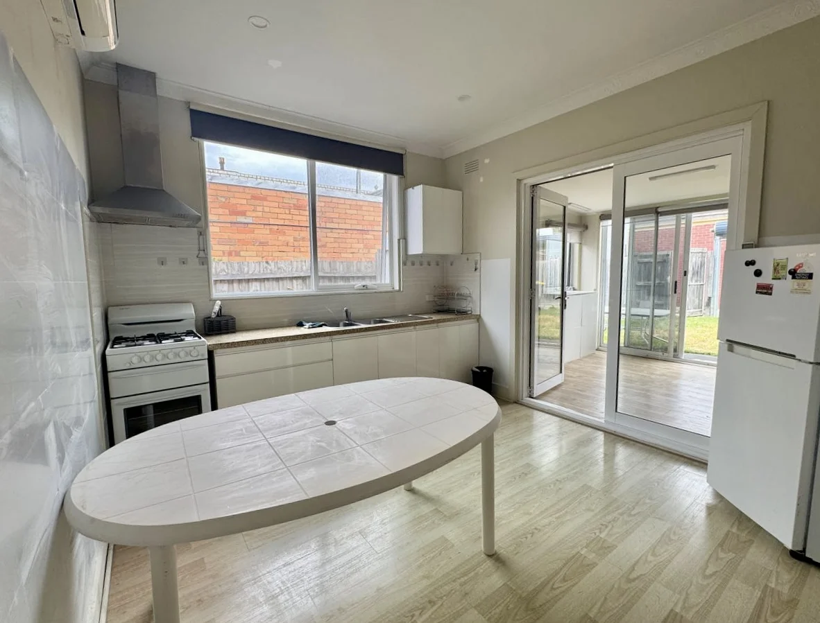 Primary image of 748 North Road, Ormond VIC 3204