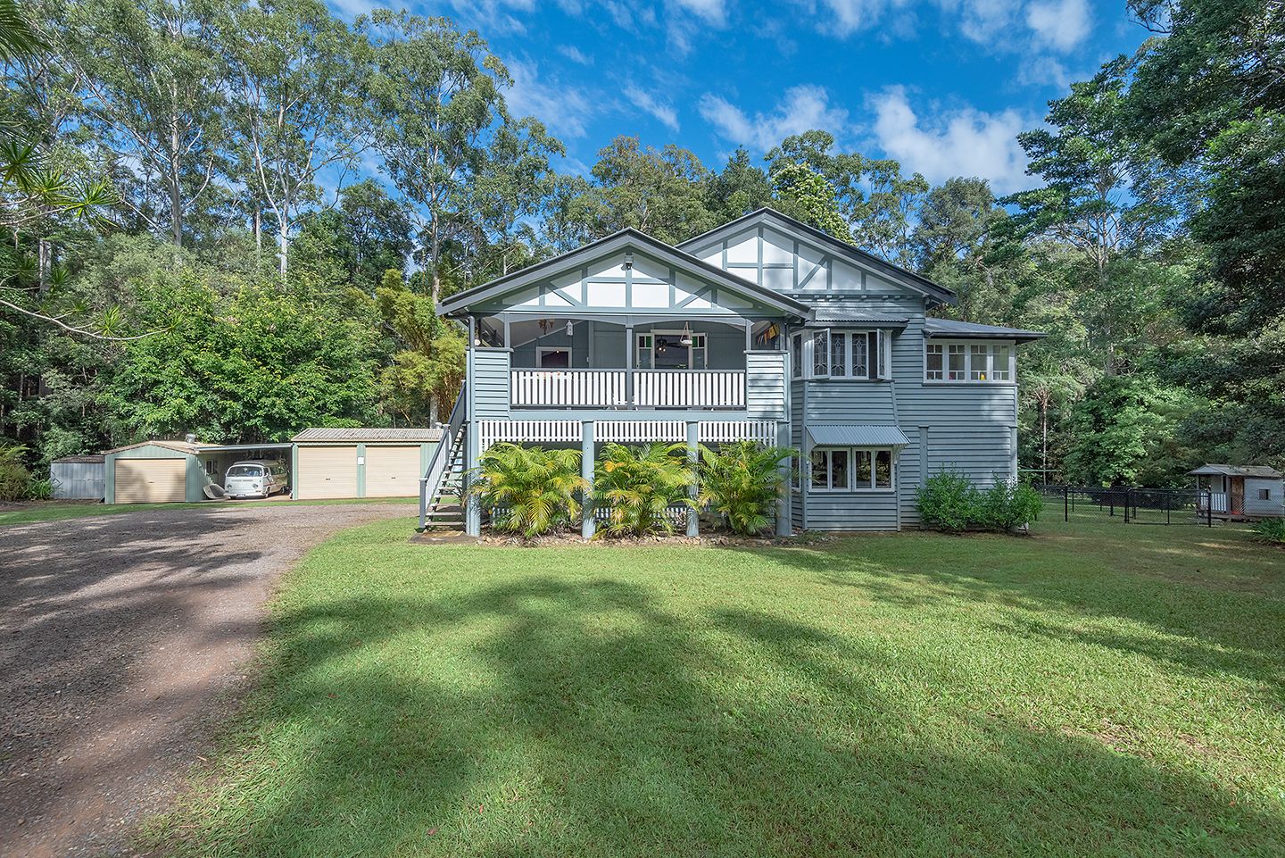 163 Forest Acres Drive, Lake Macdonald Property History & Address