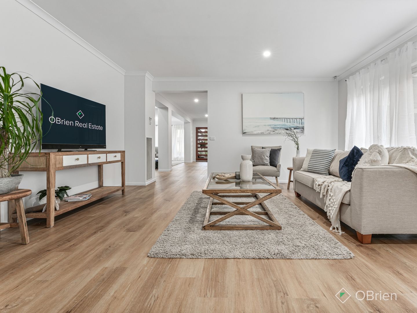 2 Ferrier Close, Sandhurst VIC 3977, Image 2