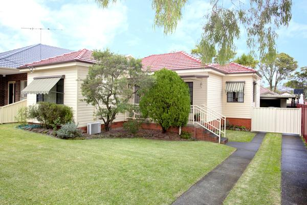 8 Ellesmere Street, Panania NSW 2213