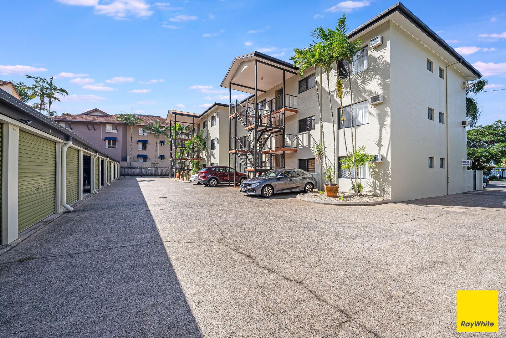 4/367-371 Mcleod Street, Cairns North QLD 4870, Image 1