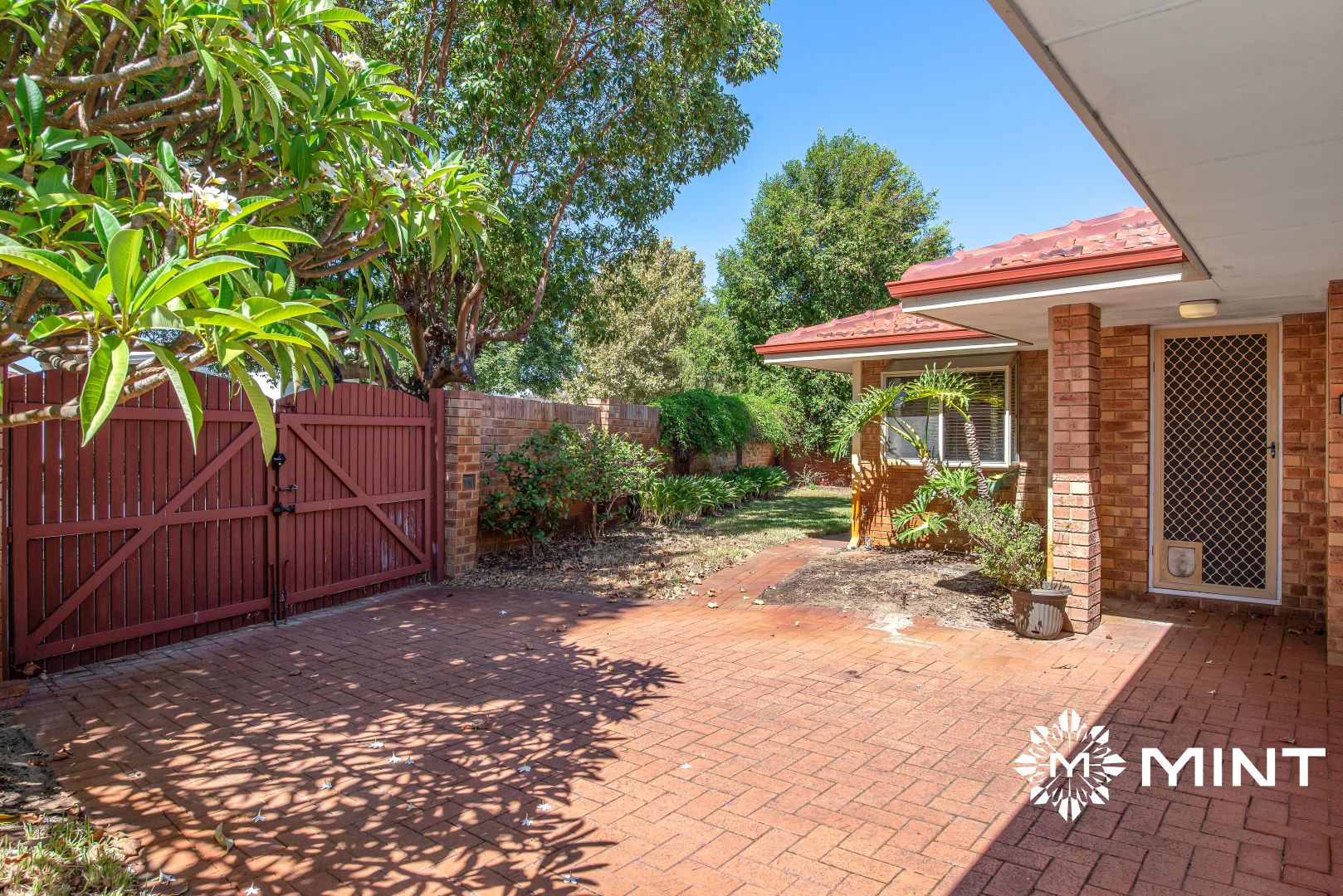 16 Ince Road, Attadale WA 6156, Image 1