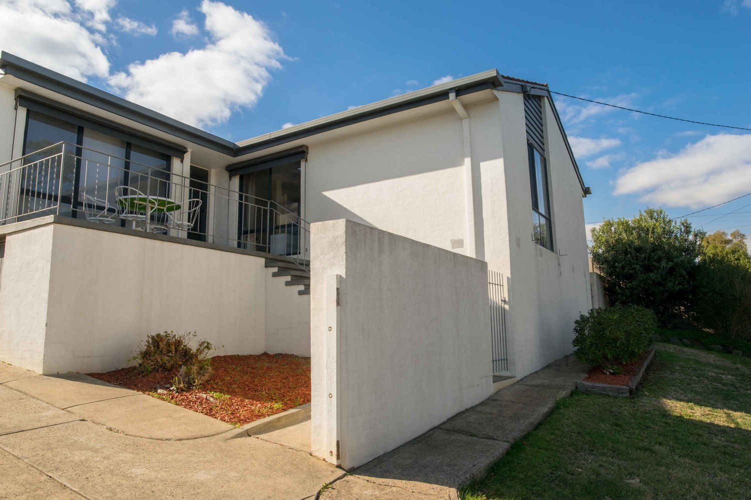 23 Endeavour Drive, Ocean Grove VIC 3226, Image 2