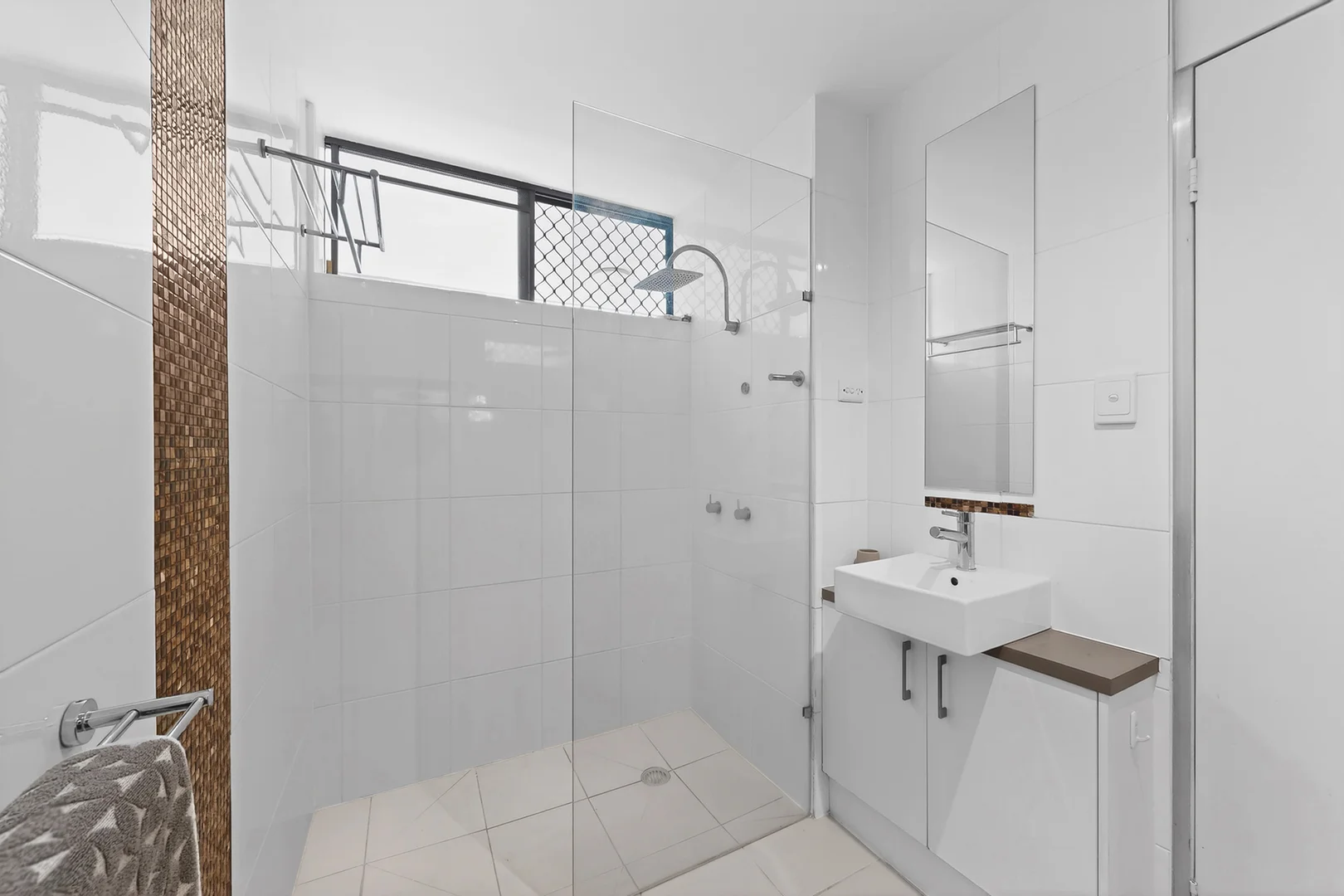 Additional image 15 of 1/15 Junction Road, Clayfield QLD 4011