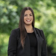 Alicia Vavassori, Sales representative