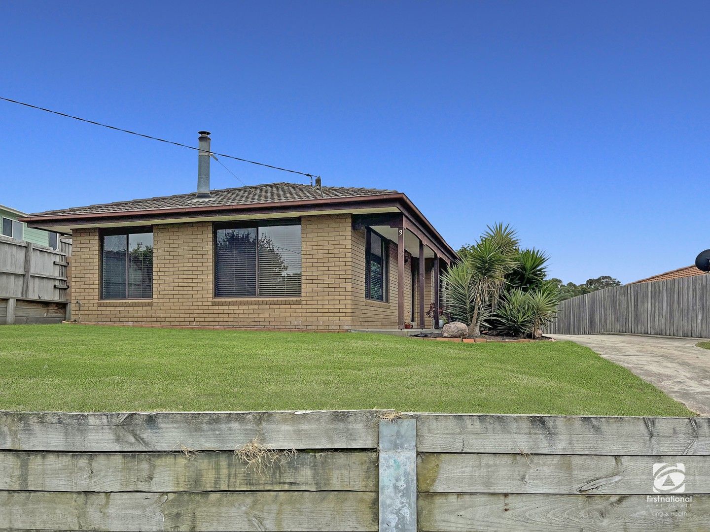 3 Wallace Street, Lakes Entrance VIC 3909 House For Rent Domain