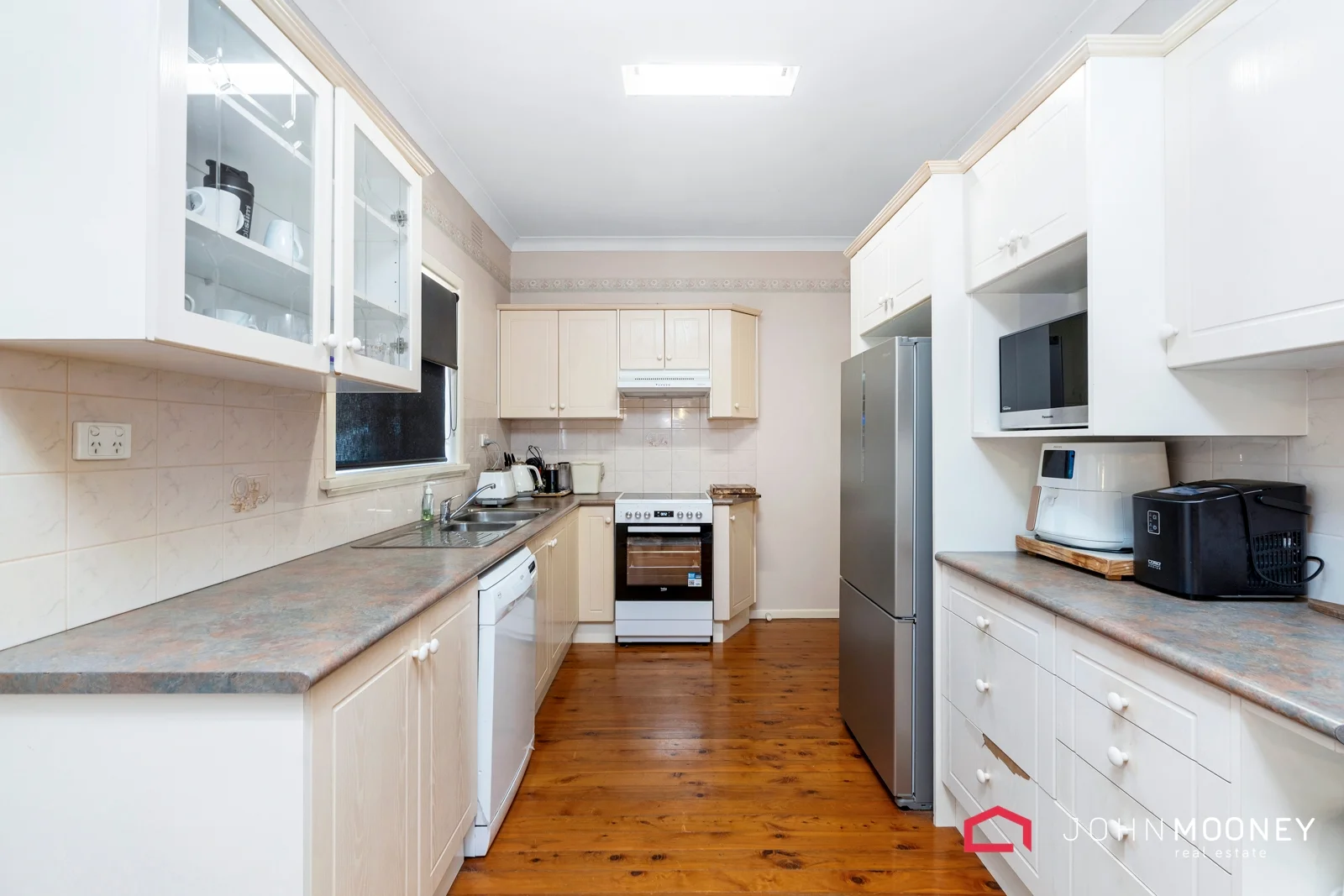 Additional image 10 of 27 Nilma Avenue, Mount Austin NSW 2650