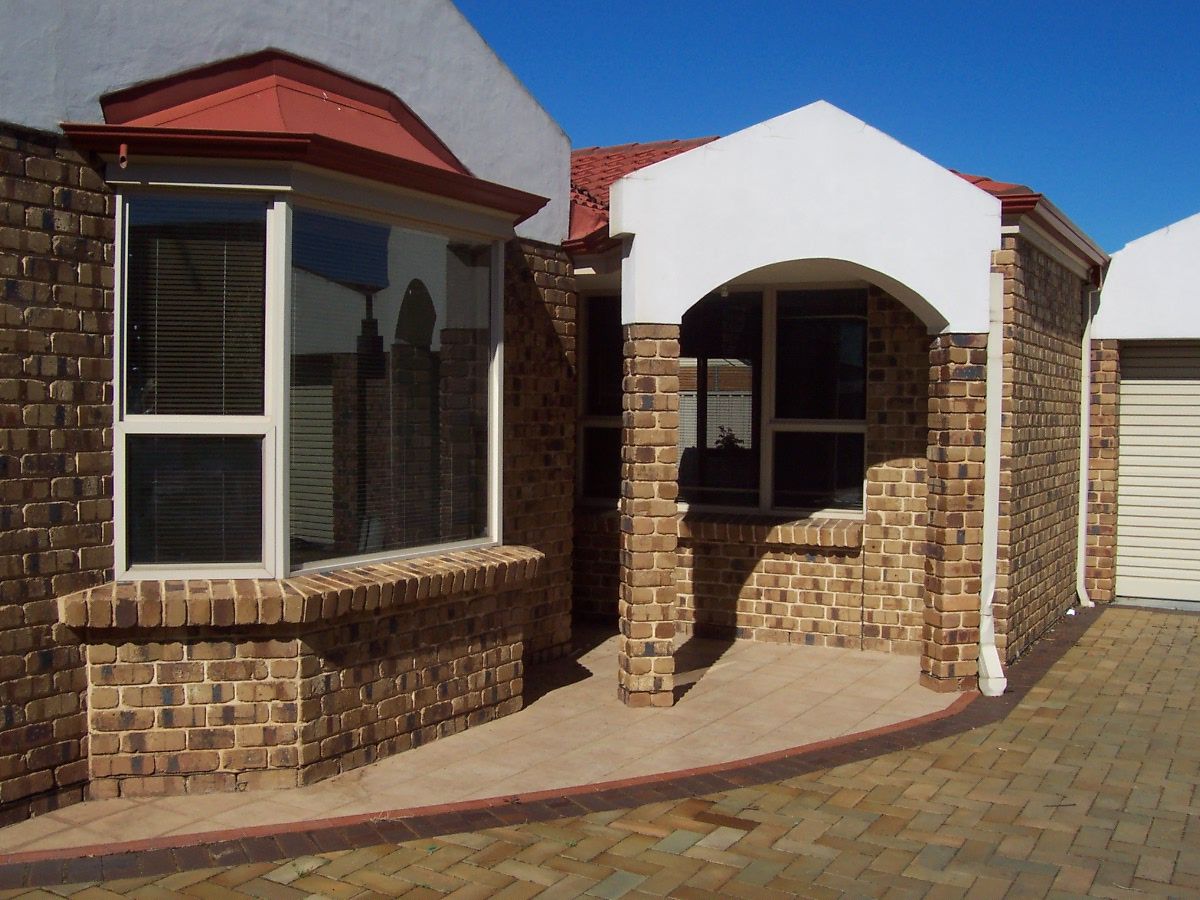 2 bedrooms House in 2/9 Marshall Tce BROOKLYN PARK SA, 5032