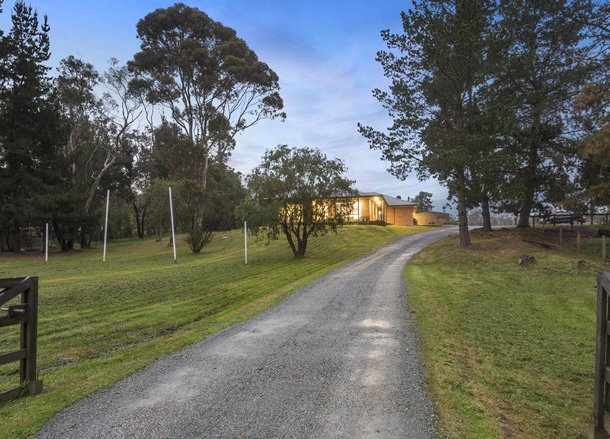 735 Robinsons Road, Pearcedale VIC 3912