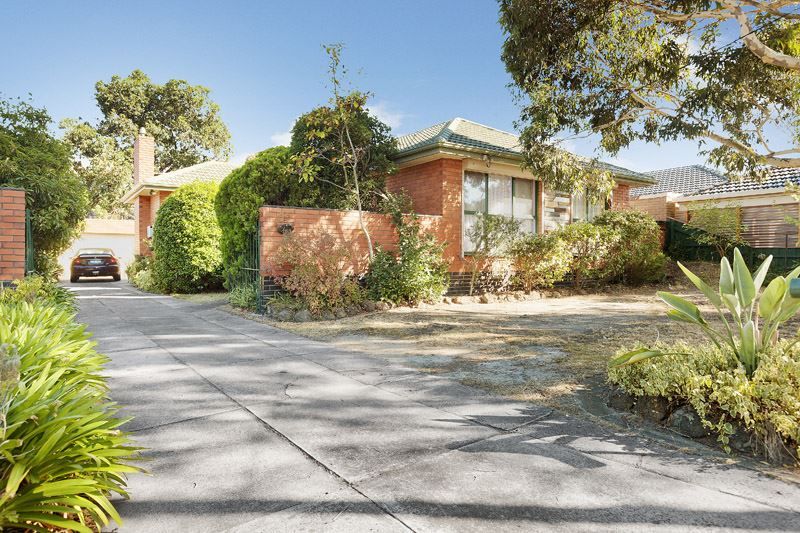 131 Watsons Road, Glen Waverley VIC 3150, Image 0