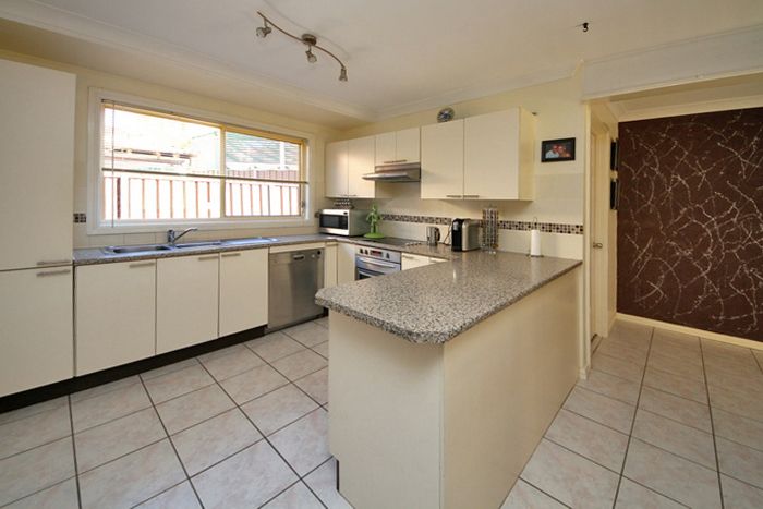 11b Pyrite Place, Eagle Vale NSW 2558, Image 1