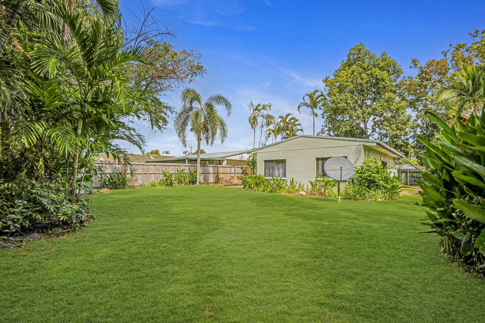 32 Starling Street, Kewarra Beach QLD 4879, Image 2