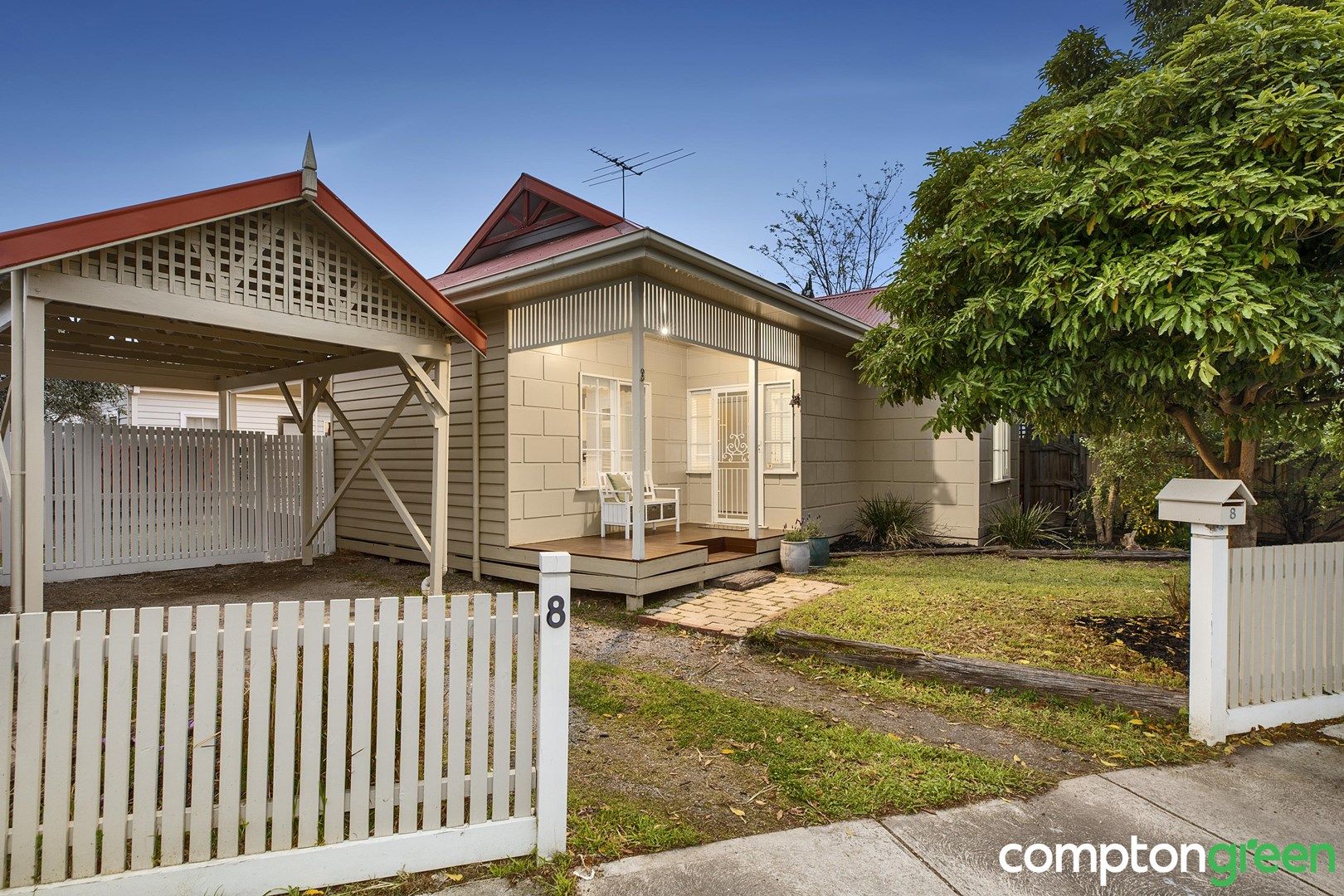 8 Moresby Street, South Kingsville VIC 3015, Image 0